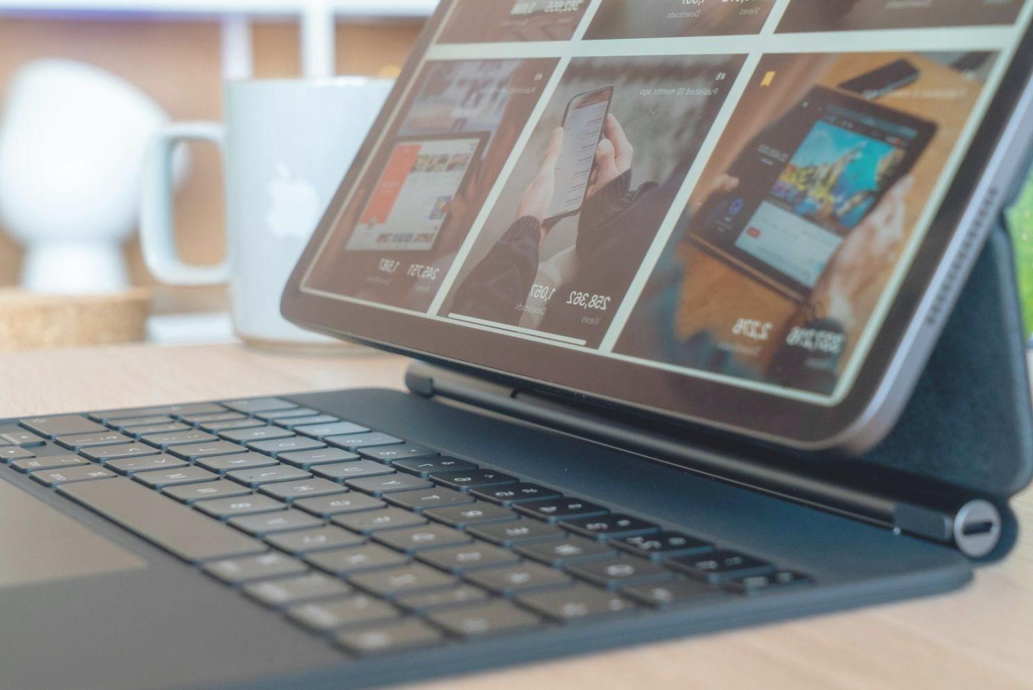 Professionelle Finanzberatung im modernen Büro